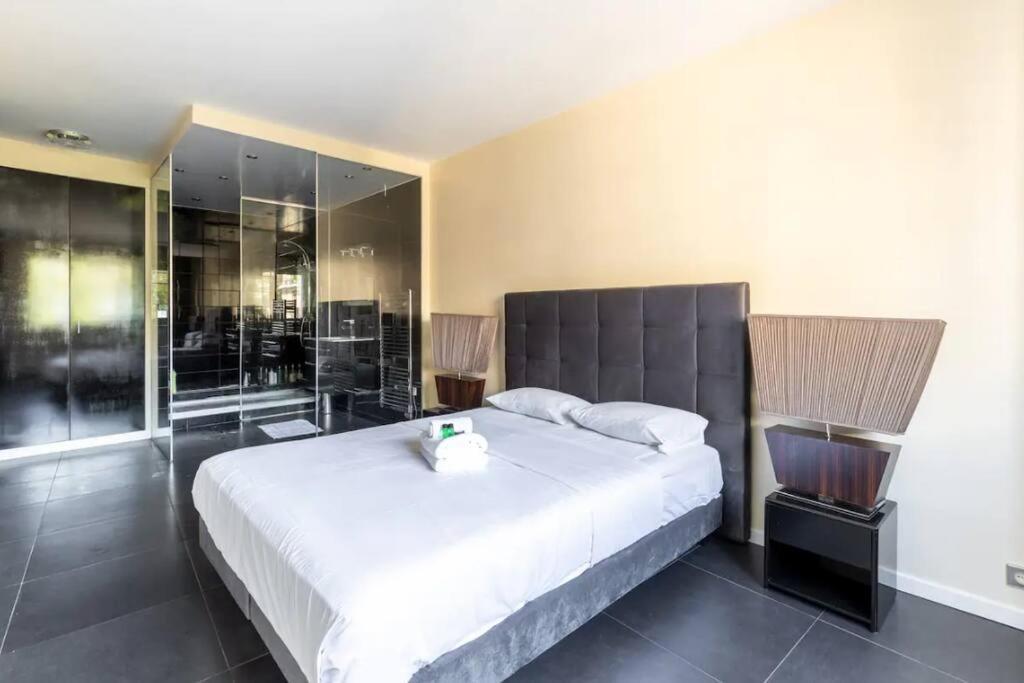 Hsh Lamballe-passy Magnifique 4p Appartement